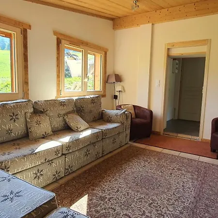 Chalet Varni