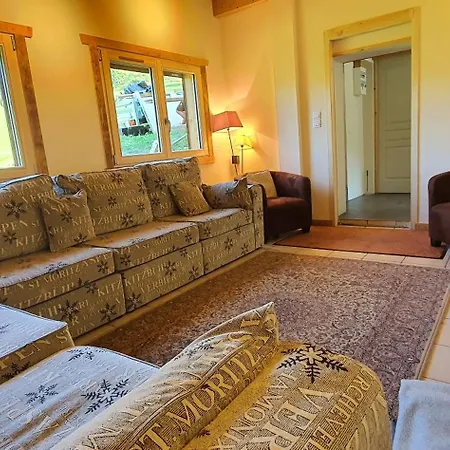 Chalet Varni